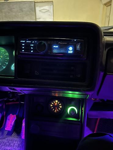 avto maqnitolalar: Pioneer 8350 hər funkisuası işlək Disq✅ Aux✅ Usb✅ Xüsusiyyətlər: - Ön — 1