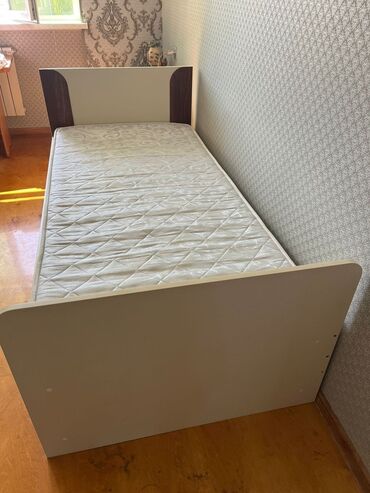kravat aliram: Təknəfərlik çarpayı, Bazasız, Matras ilə, Siyirməsiz
