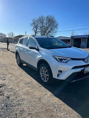 Toyota RAV4: 2018 г., 2.5 л, Гибрид, Кроссовер
