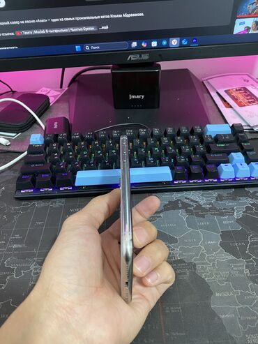 Apple iPhone: IPhone X, Серебристый — 7