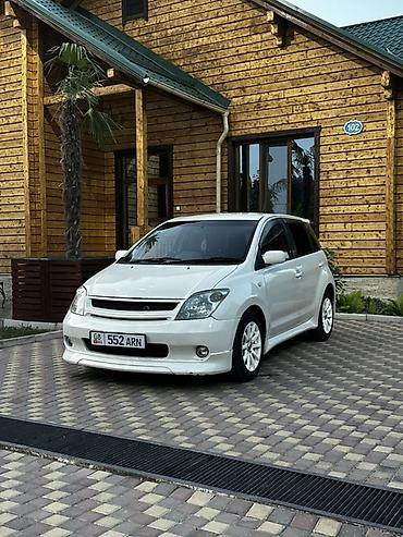 devo matiz: Toyota Ist: 2003 г., 1.5 л, Автомат, Бензин, Хэтчбэк — 2