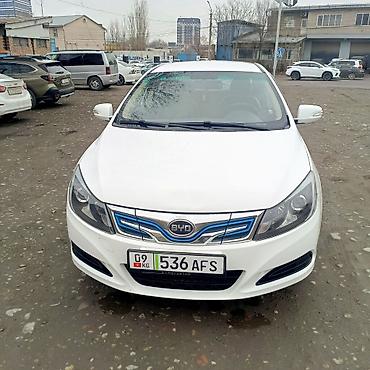BYD: BYD E5: 2019 г., Автомат, Седан — 1