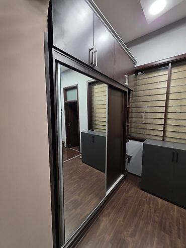 Dəhliz dolabları: İşlənmiş, 2 qapılı, Güzgülü, Qəhvəyi, Kupe, Düz dolab — 5