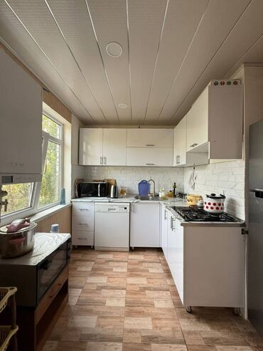 Köhnə tikili: Bakı, 4 otaqlı, Köhnə tikili, m. Xalqlar Dostluğu, 90 kv. m — 13