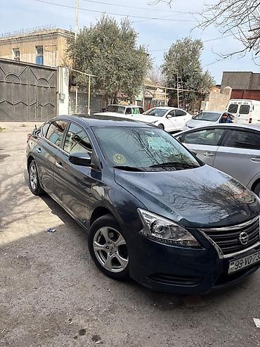 nissan mator: Nissan Sentra: 1.8 l | 2013 il Sedan — 2