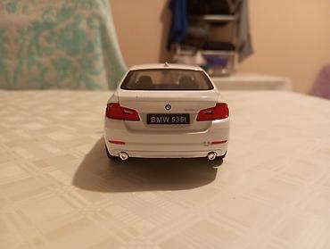bilyard mini: BMW 535i model avtomobil – kolleksiya üçün detalı miniatura. - — 2
