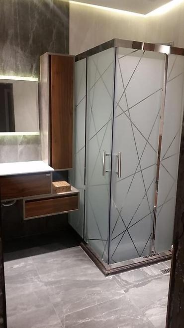 Duş kabinaları, arakəsmələr: 6mm 8mm 10mm sade mat dekorlu şüşələrdən hazirlanan duskabinlərin — 18