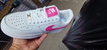 Patike: Patike na lalafo.rs — 6 Patike: Patike — 6