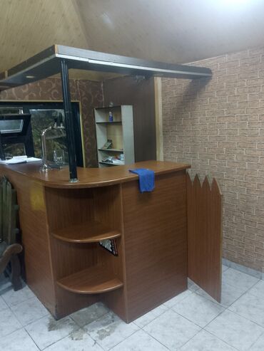 Restoran, kafelər: Çay–kafe və qəlyanaltı məkanı - Yer: Lütfi Zadə küçəsində, ikinci — 11