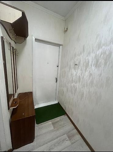 продается квартира однокомнатная: 1 комната, 35 м², 105 серия, 4 этаж, Требуется ремонт — 7