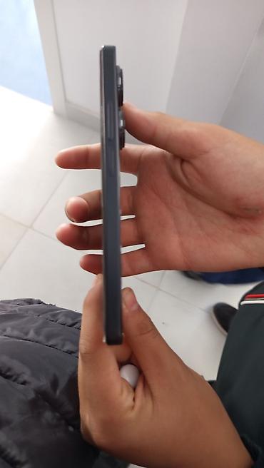 Уюлдук телефондор жана аксессуарлар: Redmi, Redmi 13C, Колдонулган, 256 ГБ, түсү - Кара, eSIM — 3