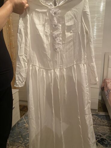 сатин цена: Платье, размер 48 цена 500 сом, одевалось один раз