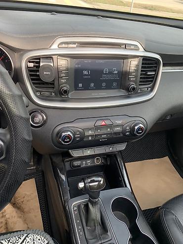 Kia: Kia Sorento: 2018 г., Кроссовер — 26