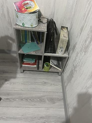 Книжные полки: Стеллаж/тумба б/у — 3