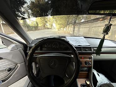 Унаа сатуу: Mercedes-Benz W124: 1993 г., Седан — 7
