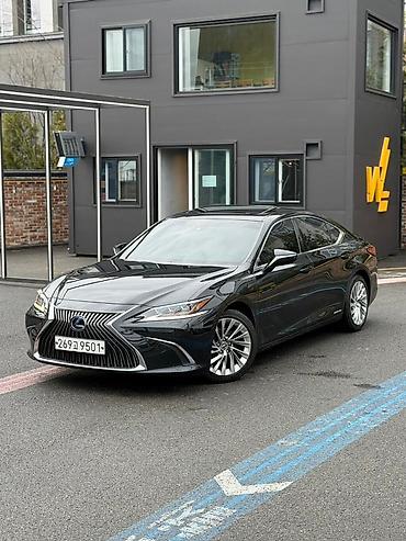 Lexus: Lexus ES: 2021 г., 2.5 л, Гибрид — 1