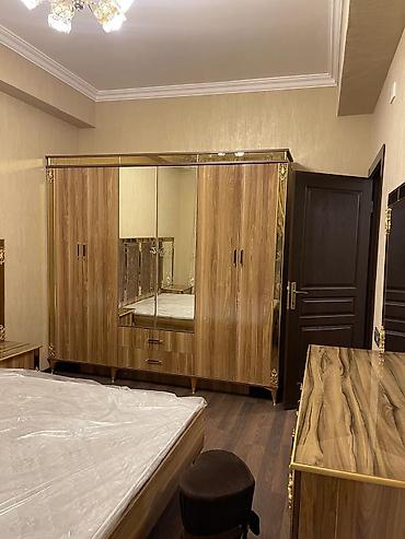 mida 455: Mənzil mida yaşayış kompleksində yerləşir. 3 otaqlıdır. Təmirdən yeni — 8