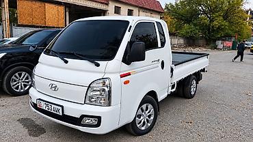Hyundai Porter II, бортовой малотоннажный грузовик с двухдверной