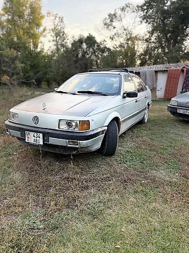 Транспорт: Volkswagen Passat: 1992 г., Механика, Бензин, Седан — 2