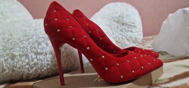 вечерние женские туфли: Туфли цвет - Красный