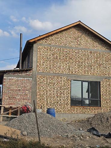 ошский рынок пол дом бишкек: 4 комнаты, 100 м², 4 соток, Бишкек, Собственник — 3