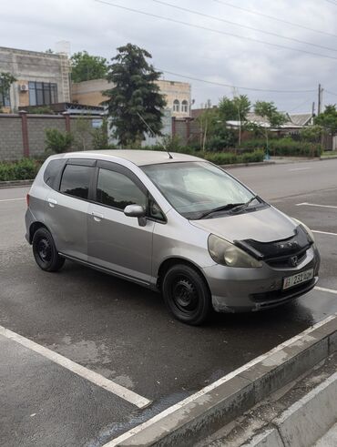 Honda: Honda Fit: 2003 г., 1.3 л, Вариатор, Бензин