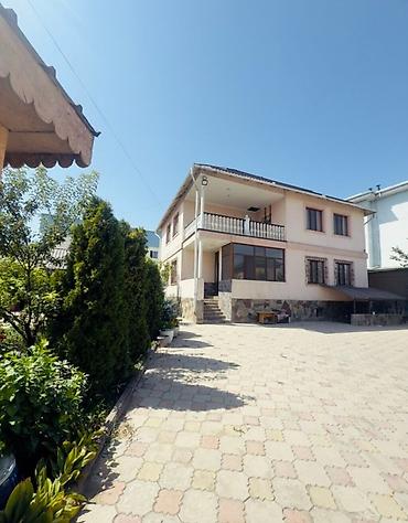 Продажа коттеджей и домов: Продаю двухэтажный дом с подвалом, гаражом, летней кухней, баня — 1