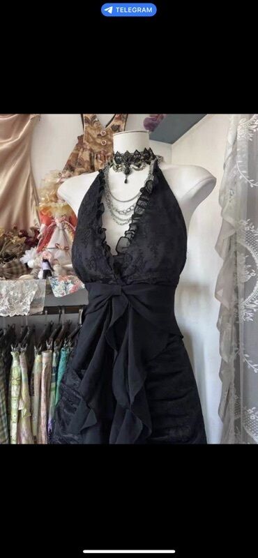 черно белые платья: Черные платья, размеры M