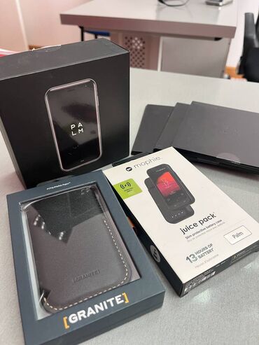 Ostali mobilni telefoni: PALM mobilni telefon u fabričkom pakovanju, sa svim dodacima: -punjac — 10