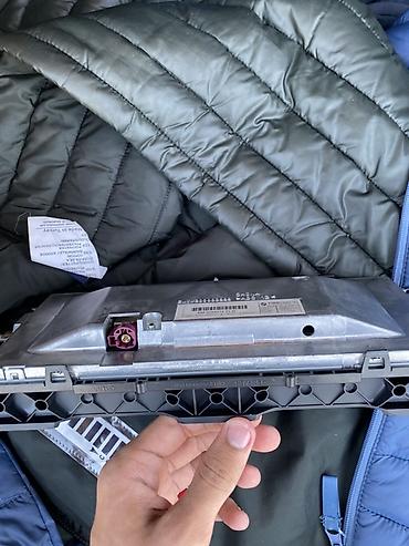 displey: BMW orijinal iDrive mərkəzi ekran (CID) – 10.25” geniş formatlı — 3