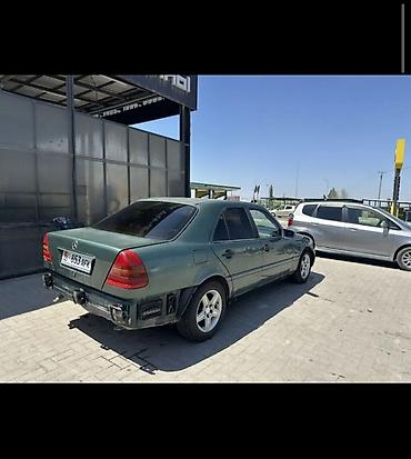 вдоль реки: Mercedes-Benz C-Class: 1995 г., 1.8 л, Механика, Бензин, Седан — 4