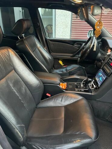 Mercedes-Benz: Mercedes-Benz E-Class Universal (W210) – benzin mühərrikli - Kuzov — 11