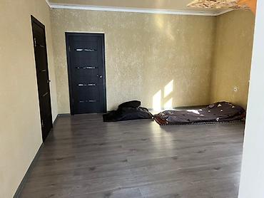 советская донецкая: 3 комнаты, 80 м², 2 соток, Беловодское, Собственник — 6