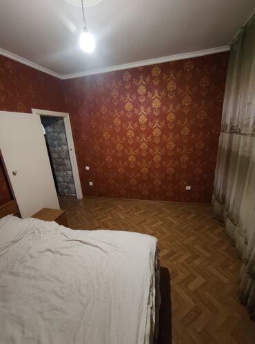 аренда квартира на долгий срок: 2 бөлмө, Менчик ээси, Чогуу жашоосу жок, Жарым -жартылай эмереги бар