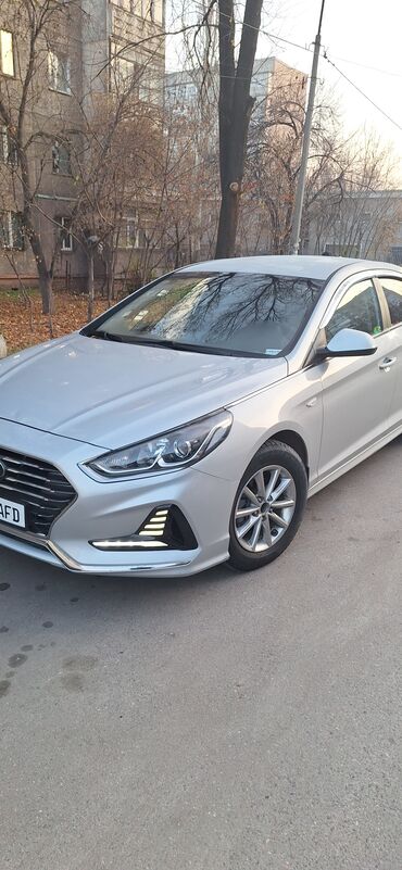 Hyundai: Hyundai Sonata: 2 л, Автомат, Газ