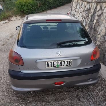 Μεταχειρισμένα Αυτοκίνητα: Peugeot 206: 1.1 l. | 2003 έ. | 180000 km. Χάτσμπακ