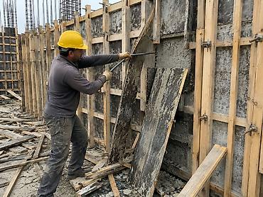 Söküntü işləri görürük binalar evlər ətraflı. ZƏNG VƏ VCP