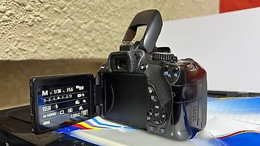 var: Срочнооо 🔥🔥Зеркальная камера Canon EOS 650D с поворотным сенсорным — 1