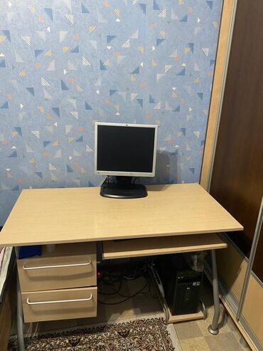 компьютерные столы для двоих: Стол компьютерный. Размеры : 60х120х74 см