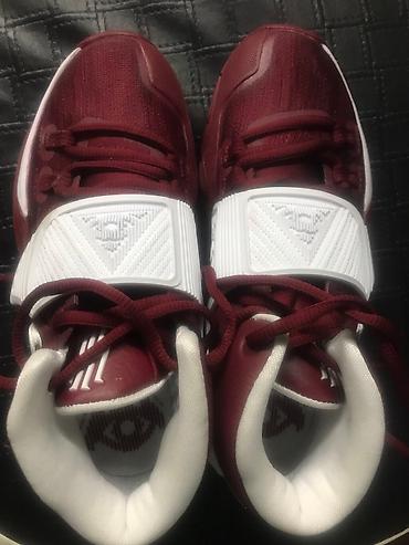 rumenilo max factor: Nike Kyrie 6 basketball sneakers. Original iz Amerike. Br 36(23cm — 8
