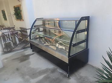 2 el soyuducular: Vitrin soyuducu – şüşəli, 3 səviyyəli - İstifadə sahəsi: kafe — 1