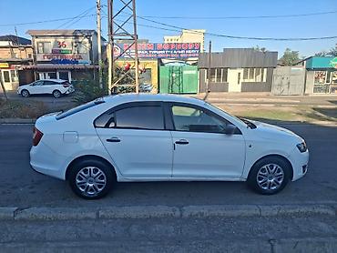 skoda rapid 2012: Skoda Rapid: 2017 г., 1.6 л, Автомат, Бензин, Седан — 3