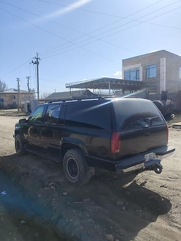 Унаа: Chevrolet Suburban: 2001 г., 5.7 л, Автомат, Газ, Жол тандабас — 3