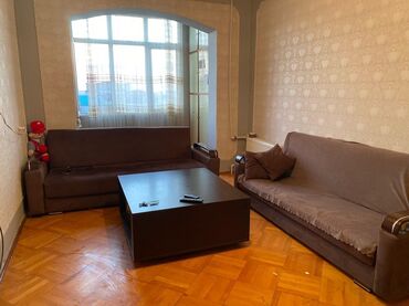 Asılqanlar: İşlənmiş, Di̇van-kravat, Divan, Bazasız, Açılan