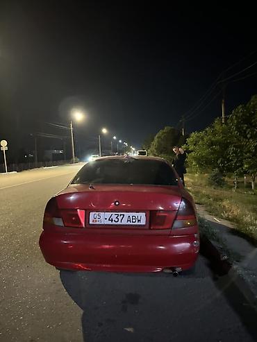 e6 3: Mitsubishi Carisma: 1995 г., 1.6 л, Механика, Бензин, Седан — 4