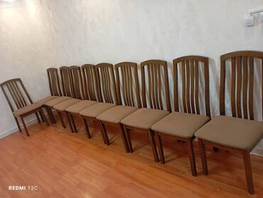столы и стулья для кухни: Стол со стульями на продажу! Размер стола: длина 3,50 м, ширина 1,30