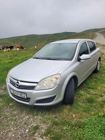 Opel: Opel Astra: 1.3 l | 2007 il 278000 km Hetçbek