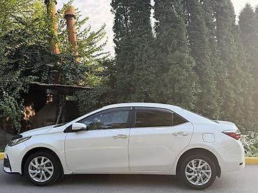 ли 9 авто: Toyota Corolla: 2017 г. — 4