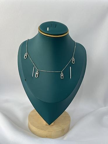 ailə qurmaq: Gümüş rəngli zərif boyunbağı kolleksiyası - Material: gümüş rəngli — 10
