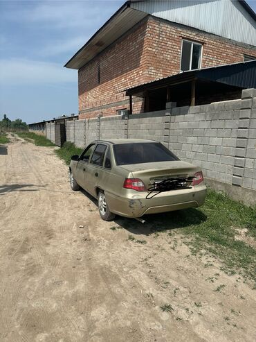 ноокат авто: Daewoo Nexia: 2009 г., 1.5 л, Механика, Бензин, Седан